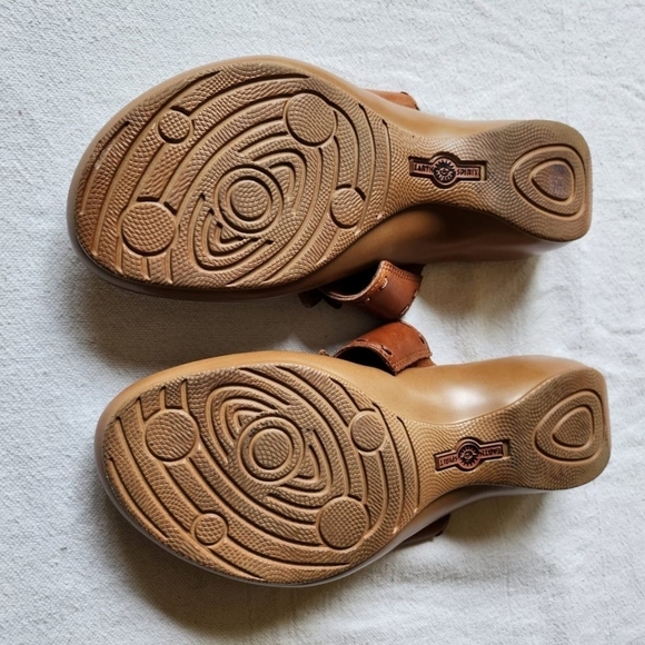 Earth Spirit Sherwood Leather Thong Floral Sz. 8.5 Sandal - Picture 6 of 8